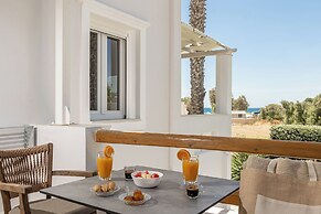 Glaronissi Beach