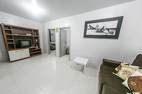 Casa 2 Amarela - Casa piscina 10 pessoas