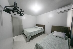 Casa 2 Amarela - Casa piscina 10 pessoas