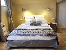 Dobrynya Guest House