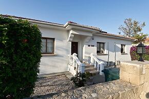 Bungalow Blue Waters by Amy Villas