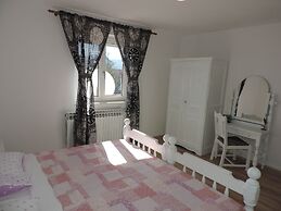 Holiday Home Voloder