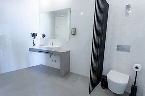 Alameda Exclusive House