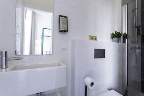 Alameda Exclusive House