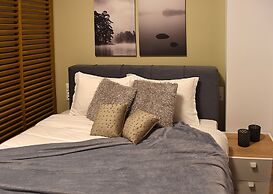 Gusto Luxury Apt Must