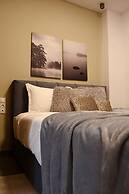 Gusto Luxury Apt Must