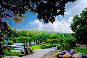 Corbett Wild Resort - A River Access Property