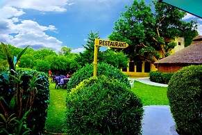 Corbett Wild Resort - A River Access Property