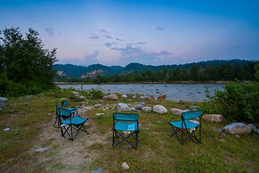 Corbett Wild Resort - A River Access Property