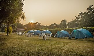 Corbett Wild Resort - A River Access Property
