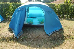 Corbett Wild Resort - A River Access Property