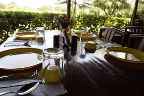 Corbett Wild Resort - A River Access Property