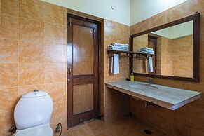 Corbett Wild Resort - A River Access Property