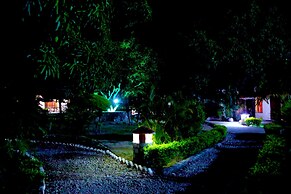 Corbett Wild Resort - A River Access Property