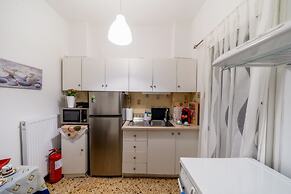 Corona Deluxe Apt Must