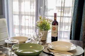 Corona Deluxe Apt Must