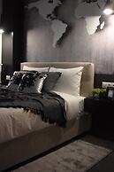 Comely Luxury Apt Must