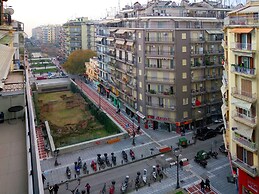 Comely Luxury Apt Must