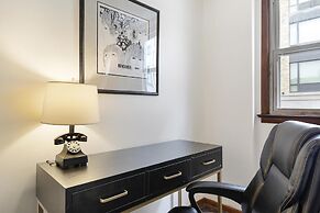 Halsey Haven - Center Of Downtown Arts District 2 Bedroom Apts by RedA