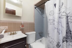 Halsey Haven - Center Of Downtown Arts District 2 Bedroom Apts by RedA