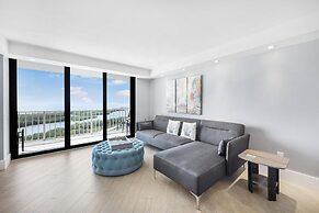 South Seas Tower 3-1202