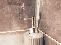 Comfortable serviced flat in London City Centre