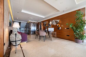 Hotel California by Aycon