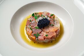 Hotel California by Aycon