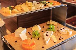 Hotel California by Aycon