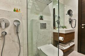 Hotel California by Aycon