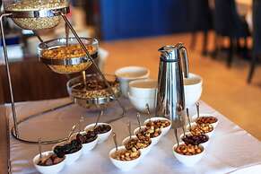 Hotel California by Aycon