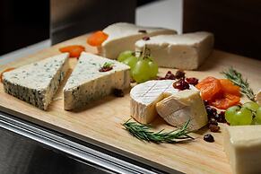 Hotel California by Aycon