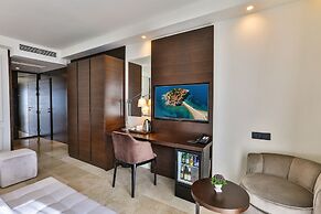 Hotel California by Aycon