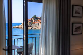 Hotel California by Aycon