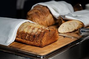 Hotel California by Aycon