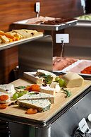 Hotel California by Aycon