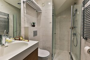 Hotel California by Aycon