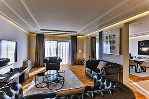 Hotel California by Aycon