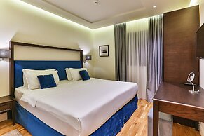 Hotel California by Aycon