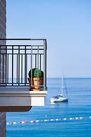 Hotel California by Aycon