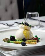 Hotel California by Aycon