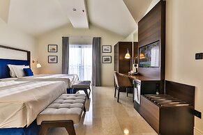 Hotel California by Aycon