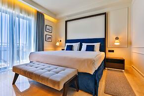 Hotel California by Aycon