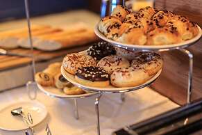 Hotel California by Aycon