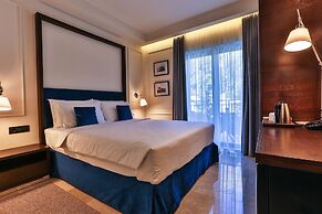 Hotel California by Aycon