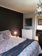 Blackhouse Guesthouse