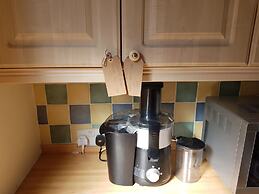 Lingdale 4 Bedroom House & Trundlebed Option