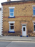 Lingdale 4 Bedroom House & Trundlebed Option