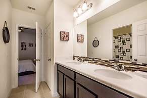 Fantastic 4 Bed 3 Bath Villa