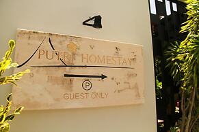 Putri Homestay